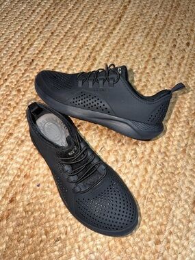 CROCS Women’s Black LiteRide Sport Sneakers